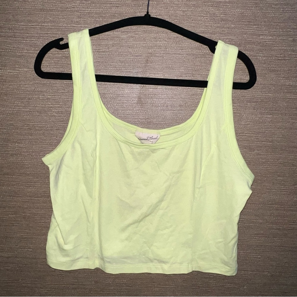 Universal Thread Women's neon green  Shrunken Cropped Tank size medium